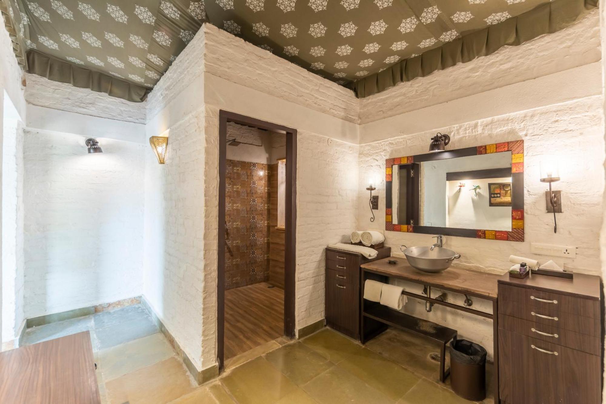 Vanaashrya Resort And Spa Sariska Tehla Eksteriør billede