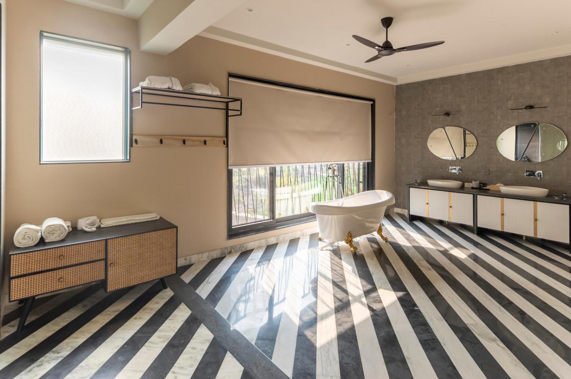 Vanaashrya Resort And Spa Sariska Tehla Eksteriør billede