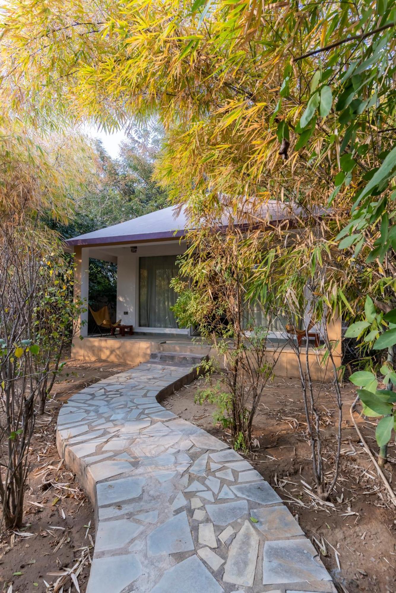 Vanaashrya Resort And Spa Sariska Tehla Eksteriør billede